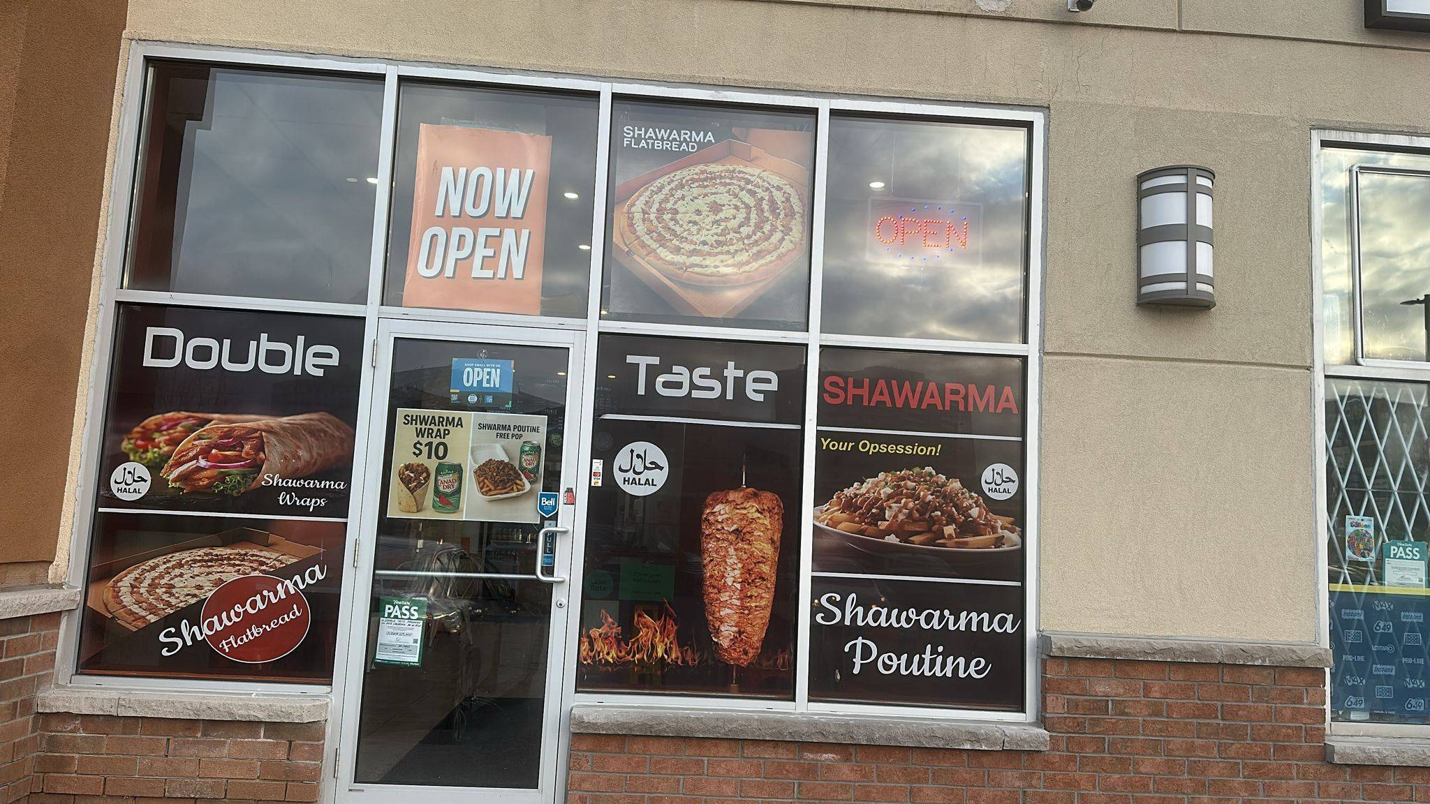 Toronto W04, ON M9N 0A3,2013 Lawrence AVE W #A2