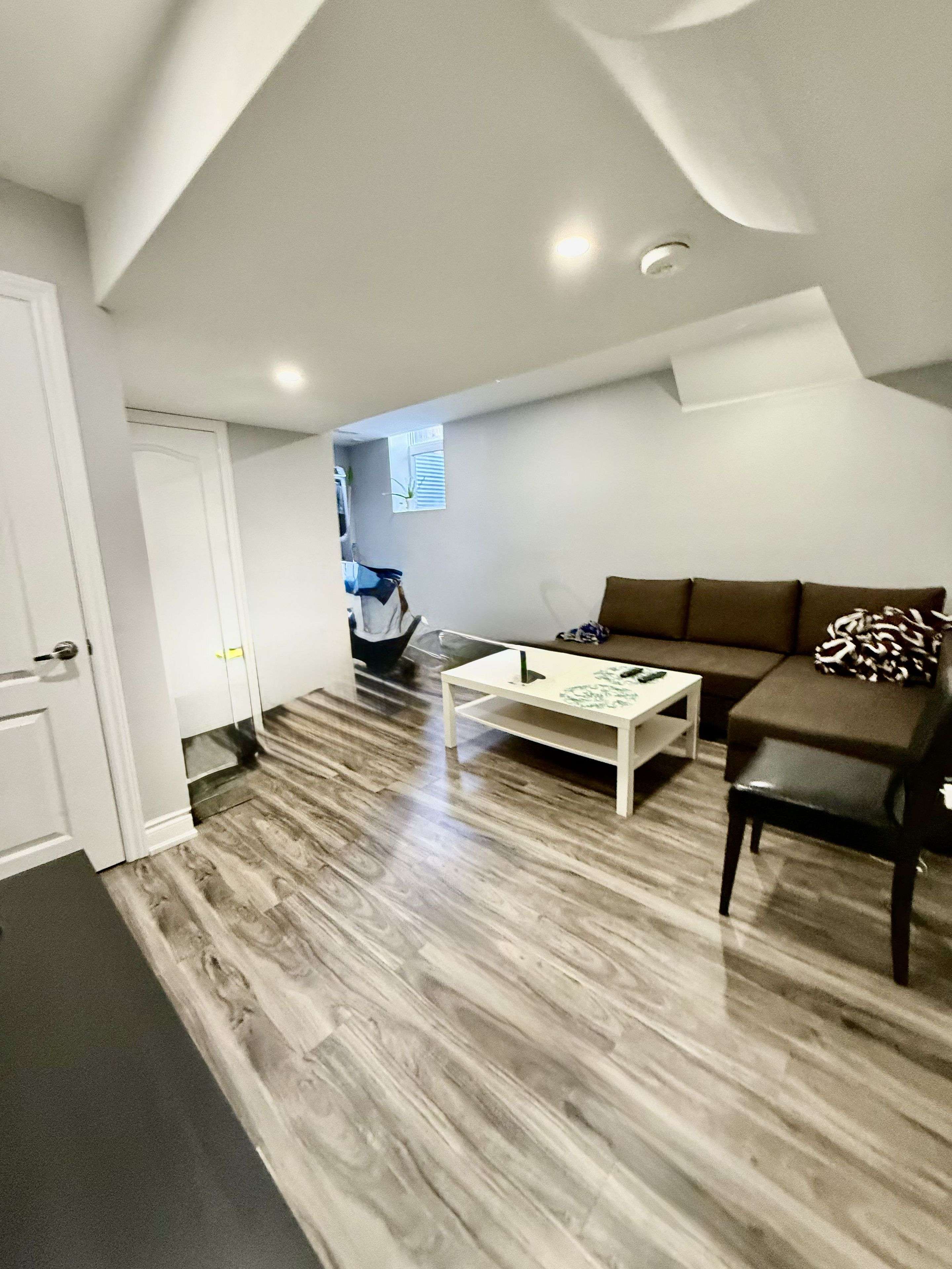 Brampton, ON L6X 5J9,389 Royal West DR