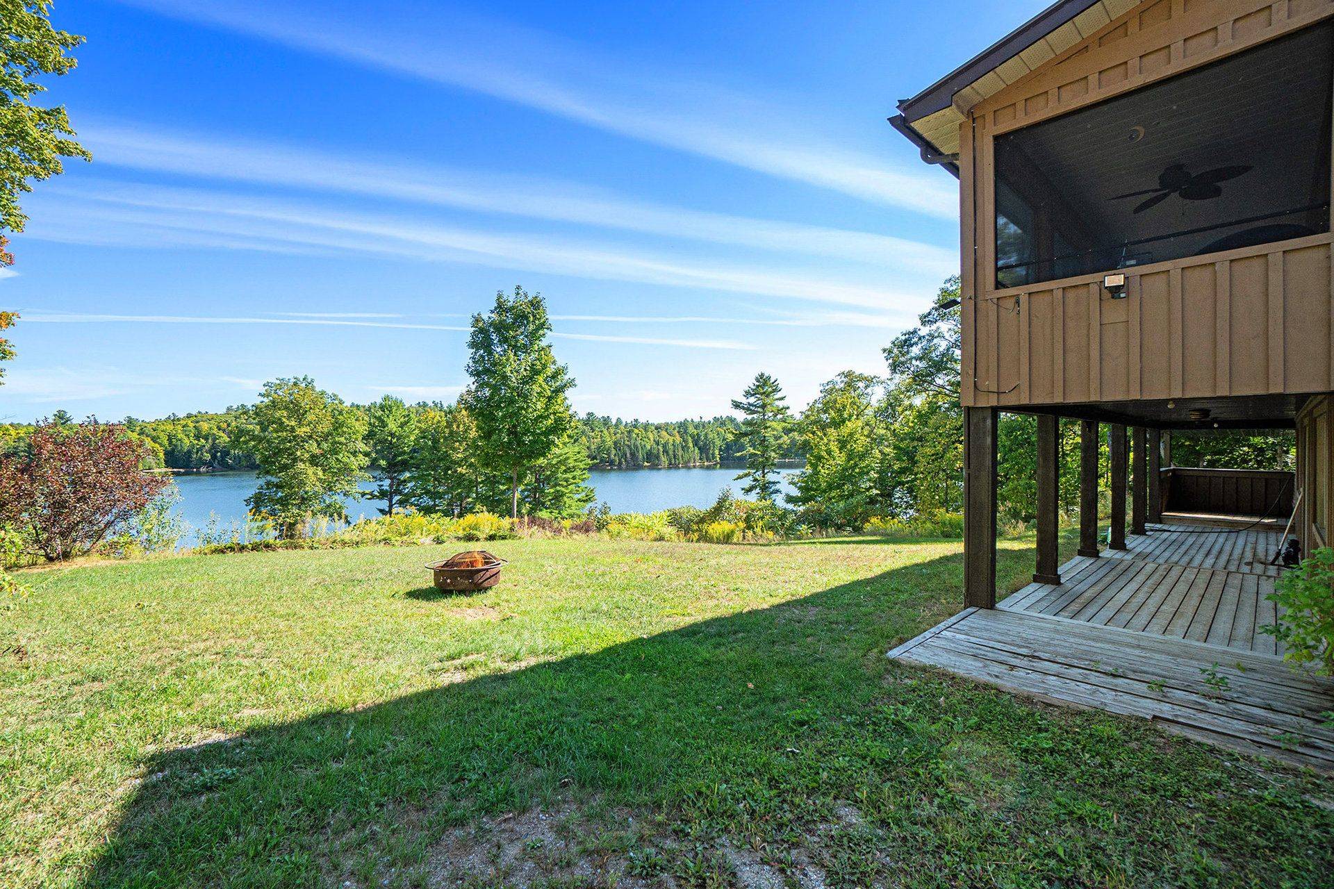 Lanark Highlands, ON K0G 1K0,250 Horne Lake RD