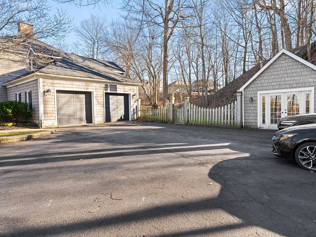 Wainfleet, ON L3K 5V4,10187 Lakeshore RD W