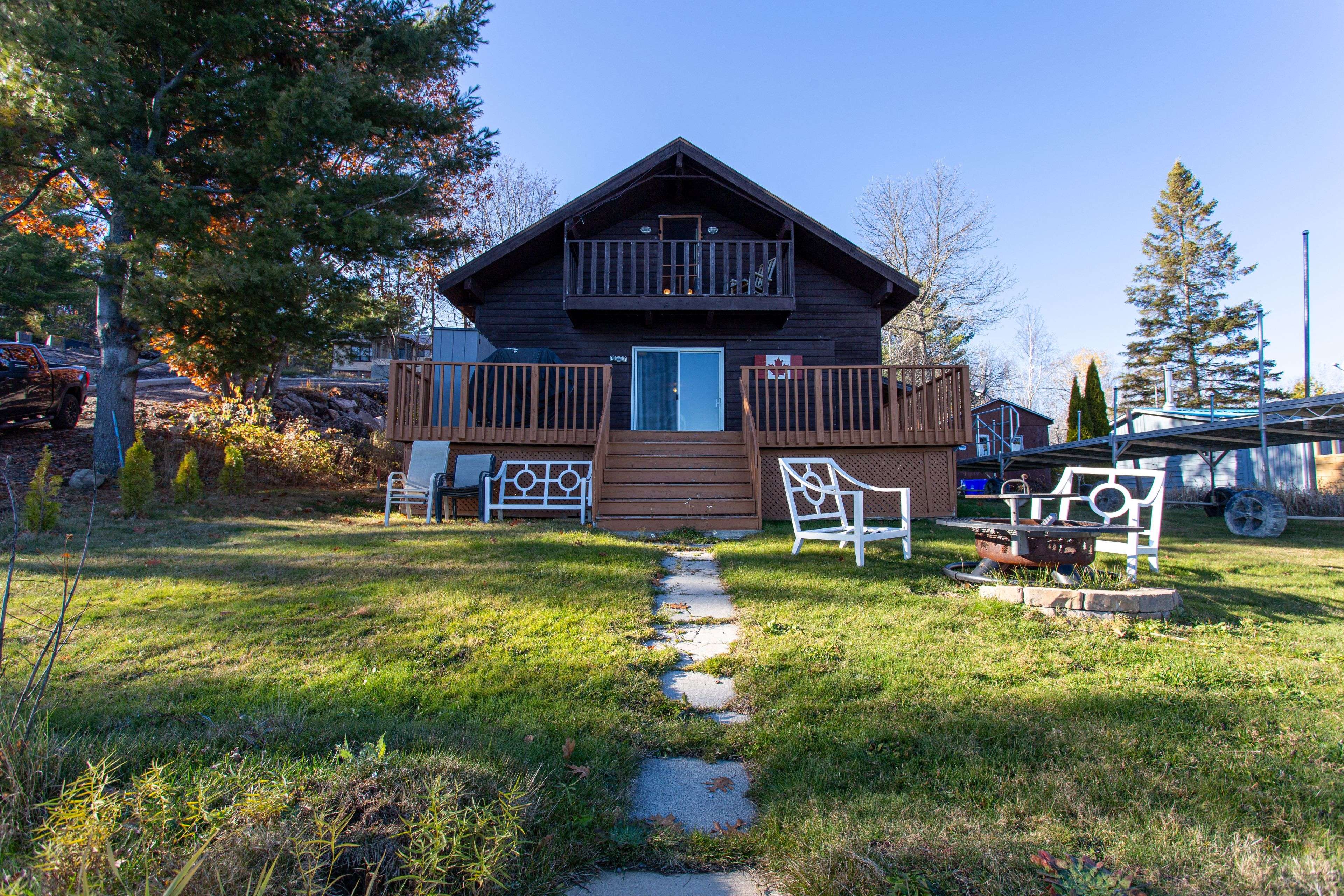 French River, ON P0M 1A0,100 C Whippoorwill RD