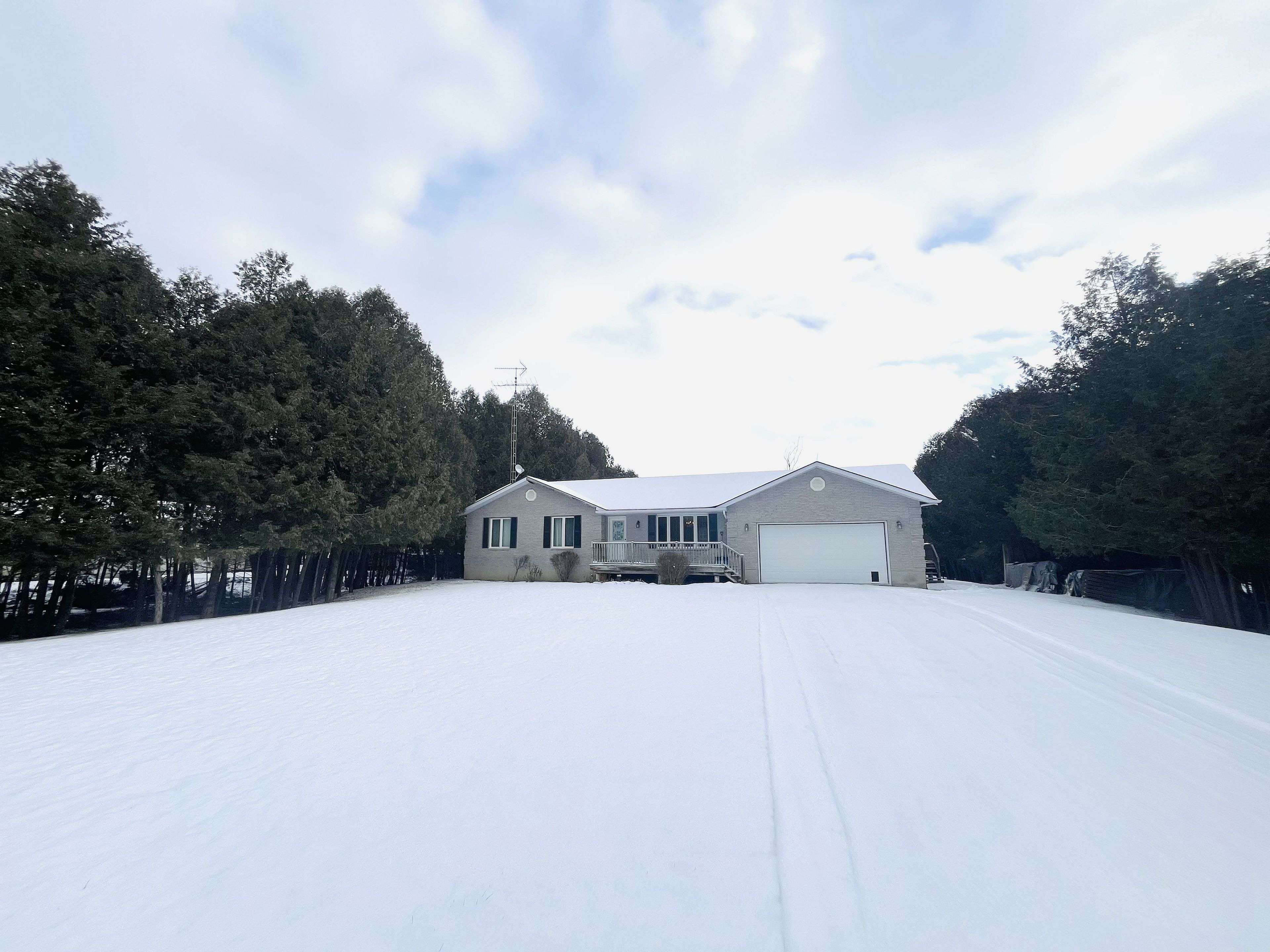 Tyendinaga, ON K8N 4Z6,3320 Shannonville RD