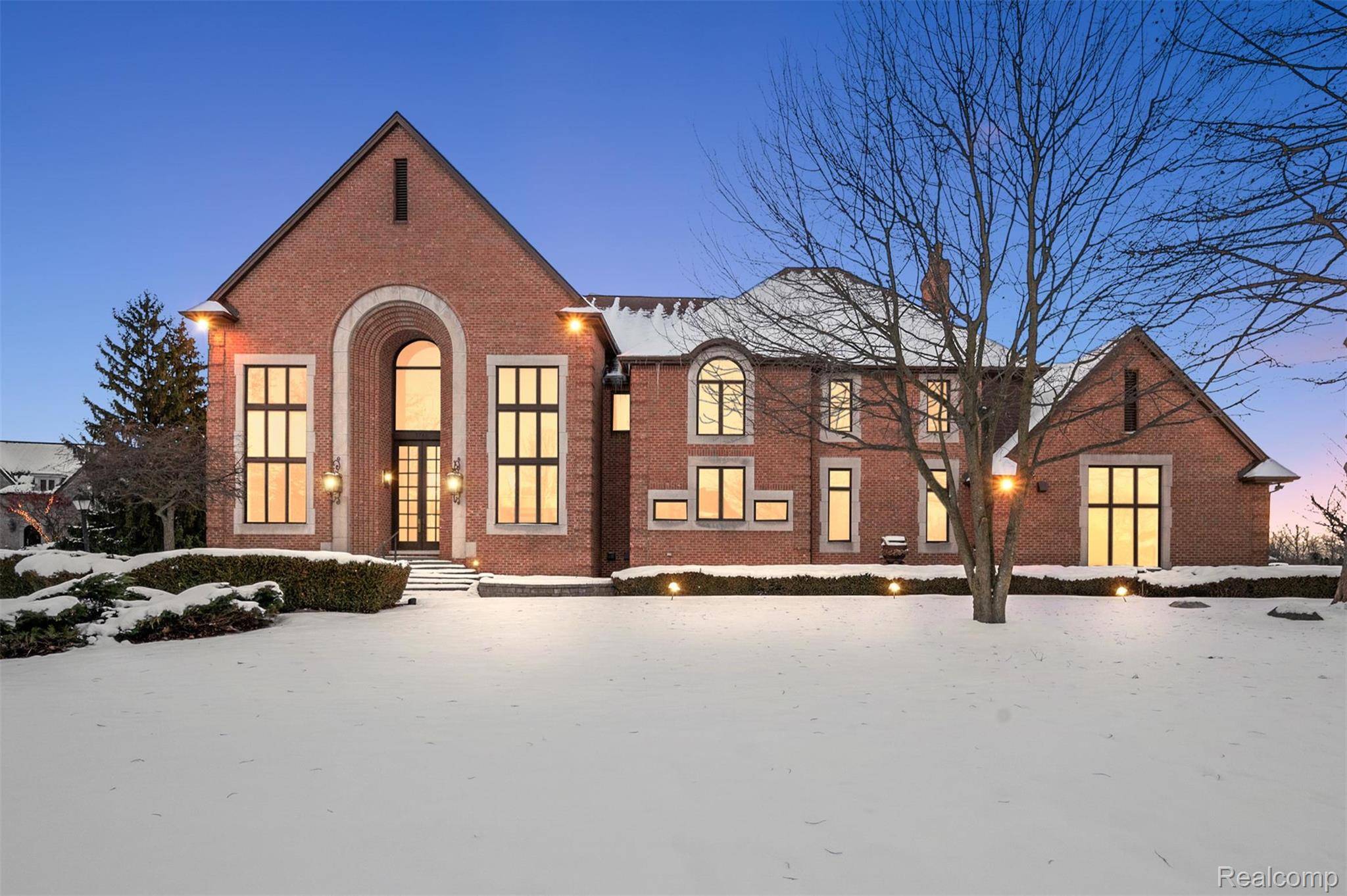 Rochester, MI 48306,5744 Lochmoor CT