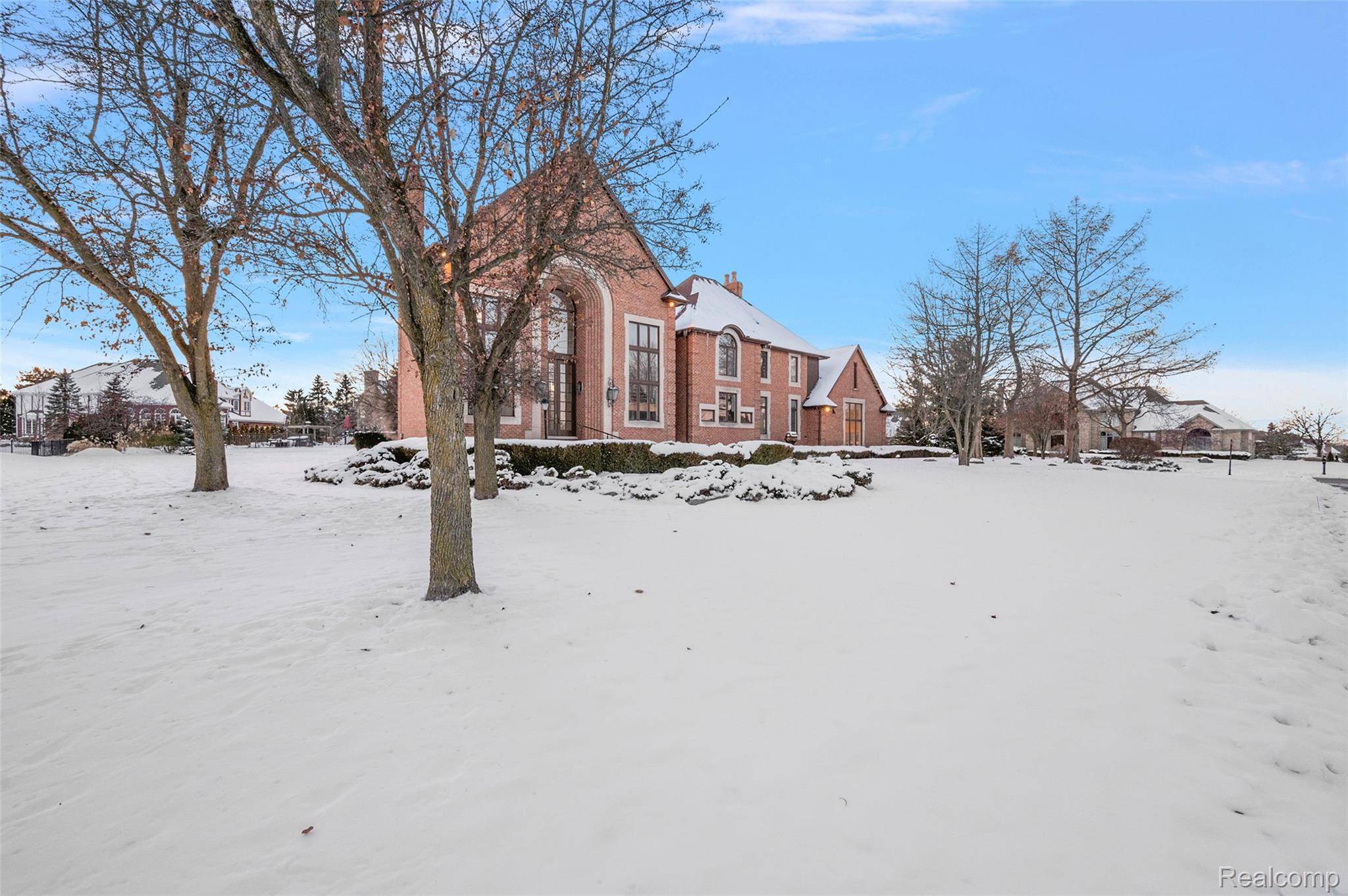 Rochester, MI 48306,5744 Lochmoor CT