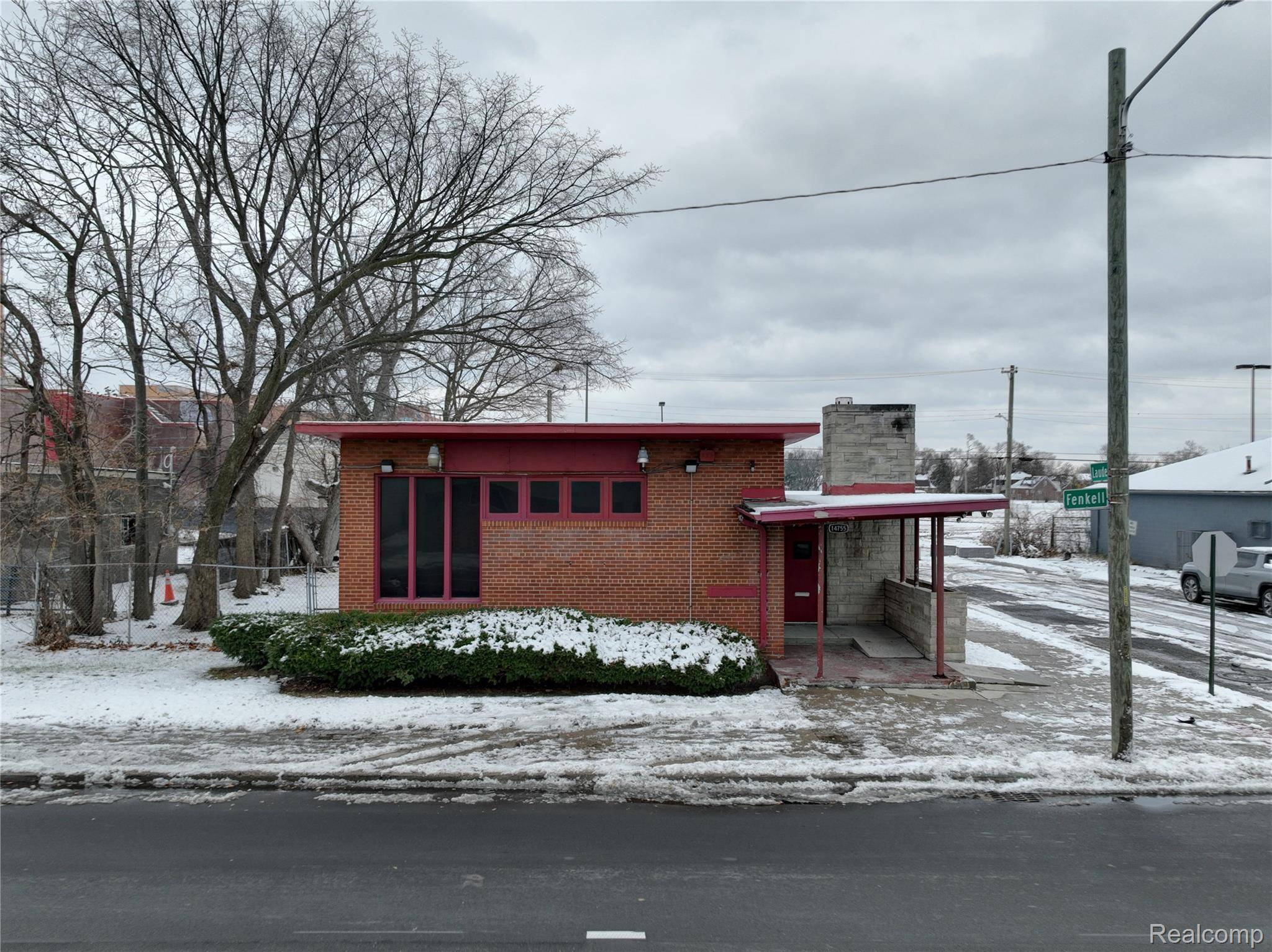 Detroit, MI 48227,14755 fenkell ST