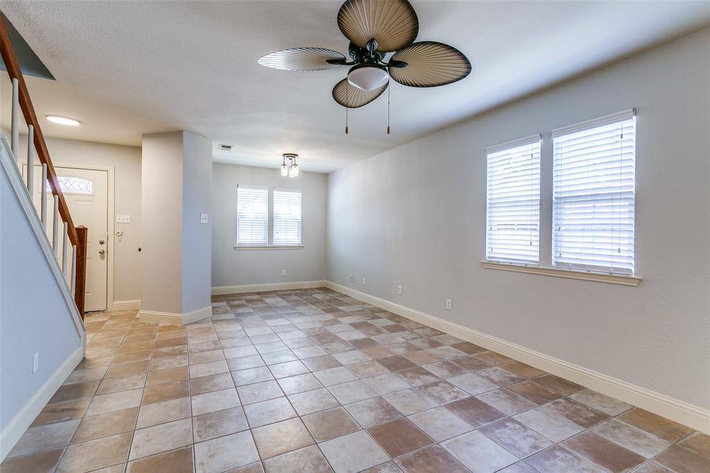 Grapevine, TX 76051,525 Estill Street