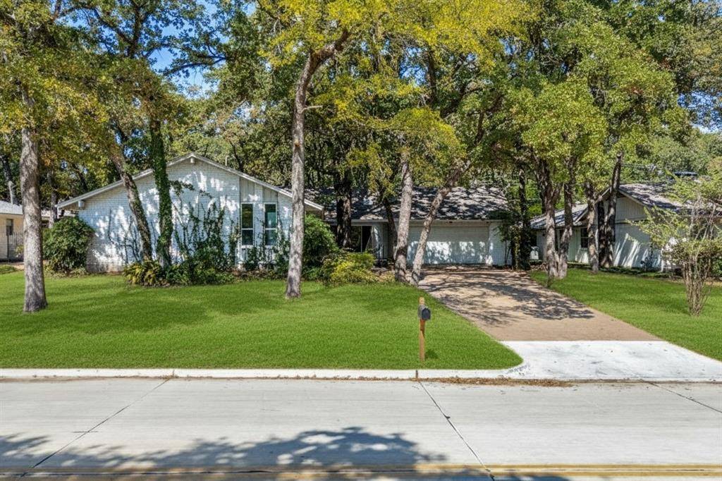 Arlington, TX 76013,3405 Lynnwood Drive