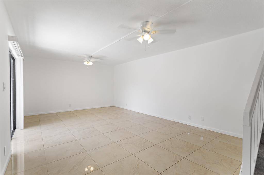 Tamarac, FL 33319,5822 Swordfish Ct #C