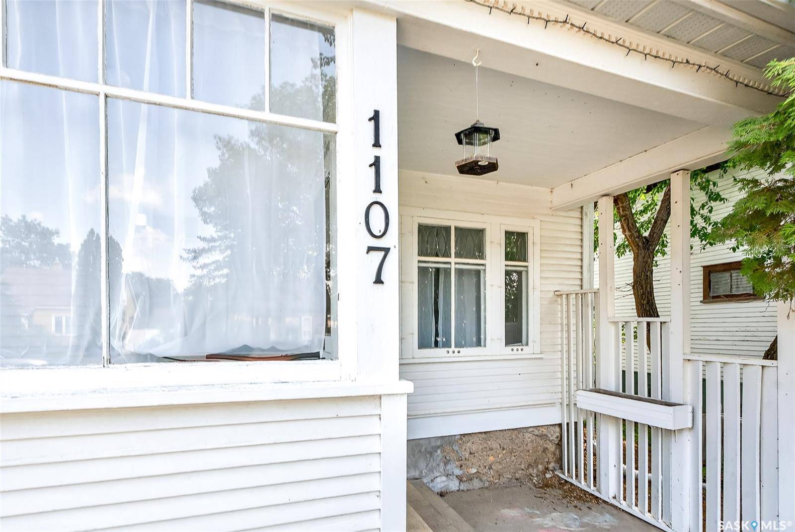 Moose Jaw, SK S6H 4H6,1107 Connaught AVENUE