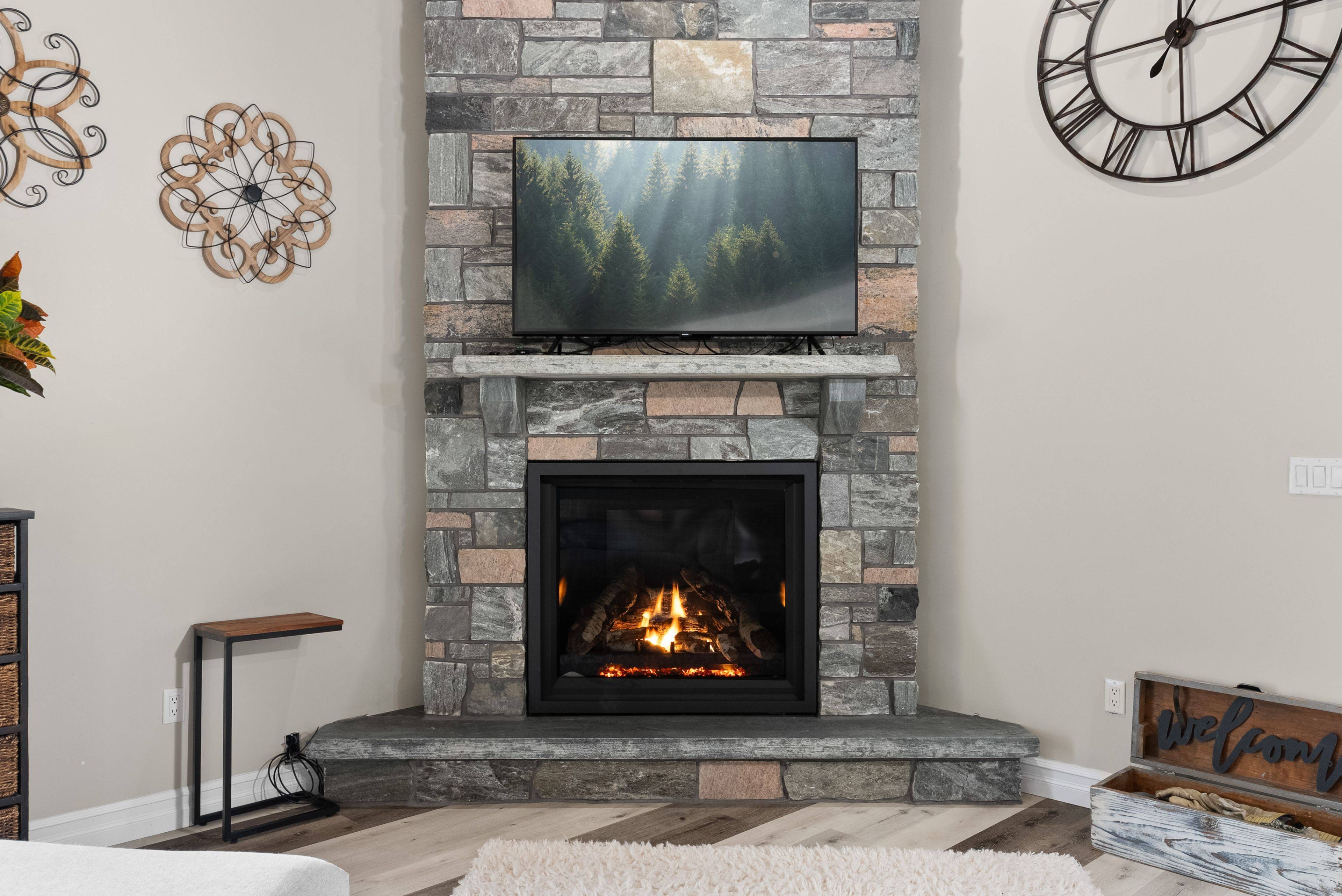 South River, ON P0A 1X0,679 Boulder RD