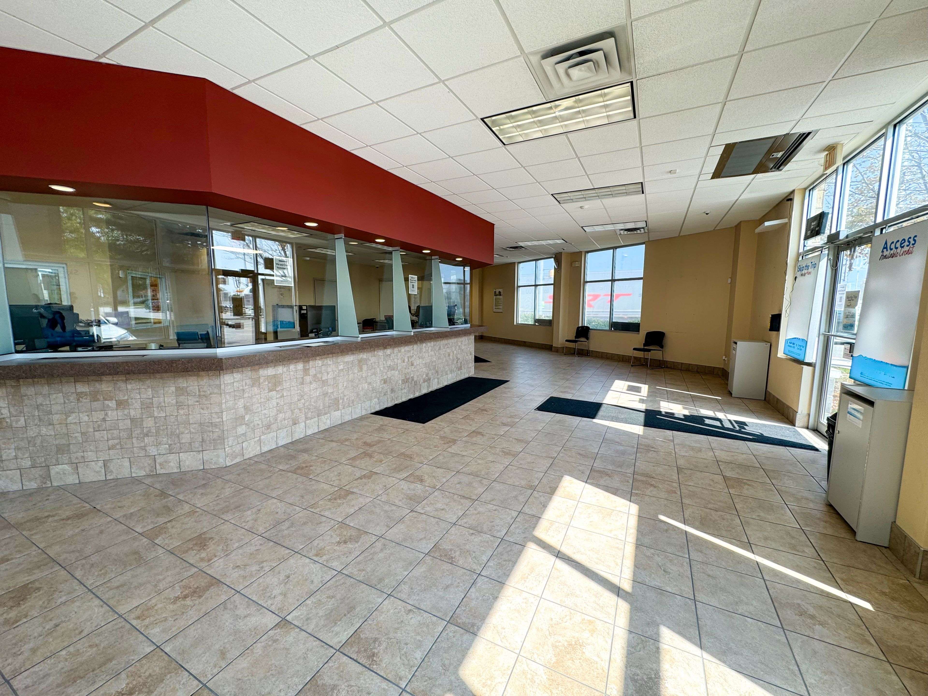 Windsor, ON N9C 0C7,1375 Huron Church RD #Unit A