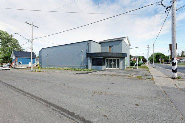 North Dundas, ON K0C 2K0,561 St Lawrence ST