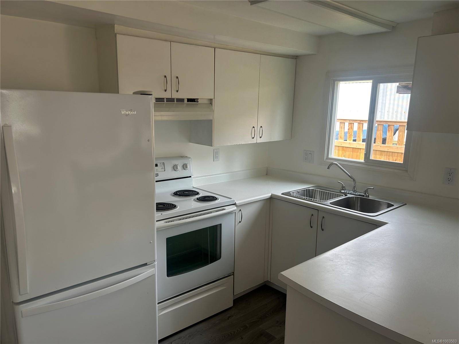 Langford, BC V9B 4P9,2807 Sooke Lake Rd #41