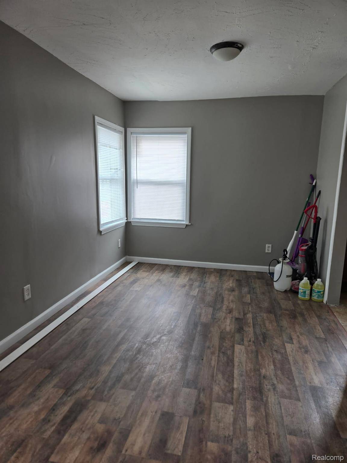 Detroit, MI 48224,6231 University PL