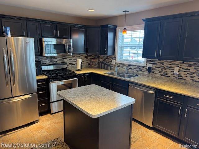 Almont, MI 48003,7781 Wilshire DR