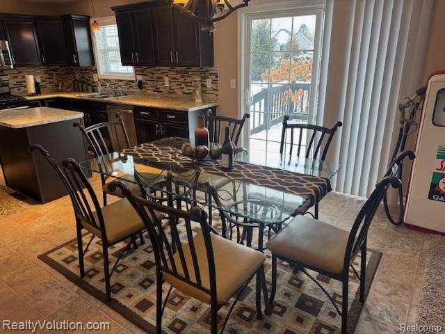 Almont, MI 48003,7781 Wilshire DR