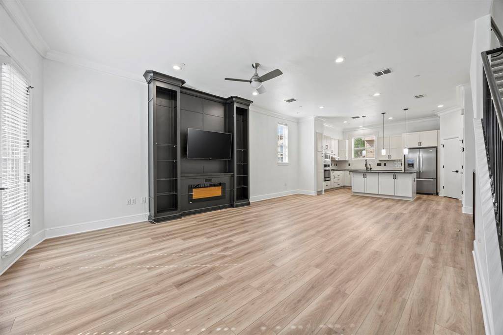 Dallas, TX 75204,3200 Ross Avenue #22