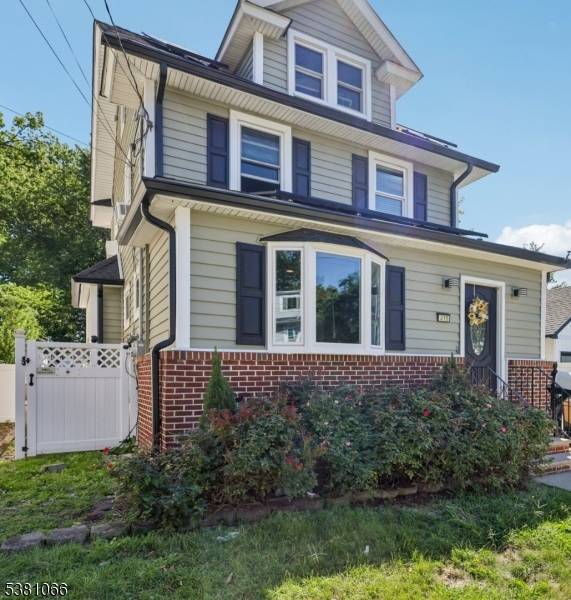 Roselle Park Boro, NJ 07204,315 Hemlock St