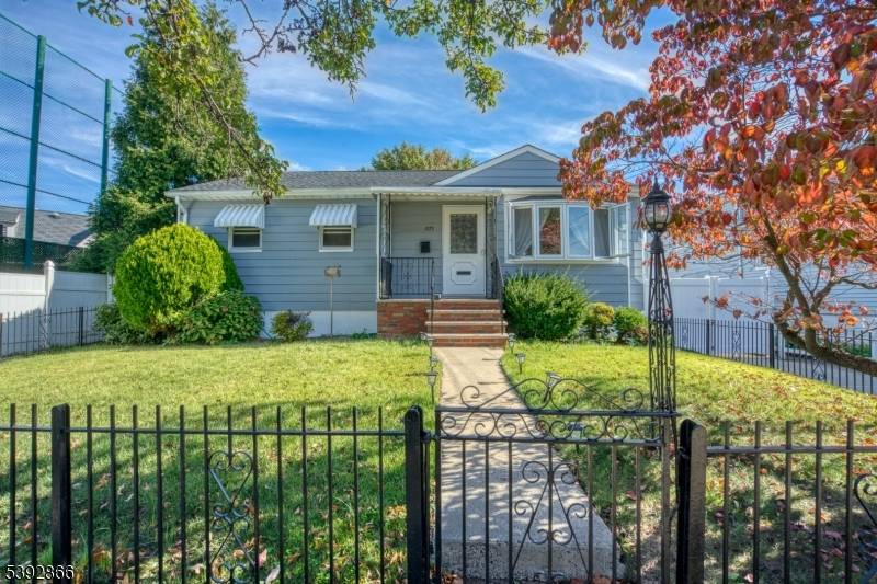 Elizabeth City, NJ 07201,1079 Neck Ln #1