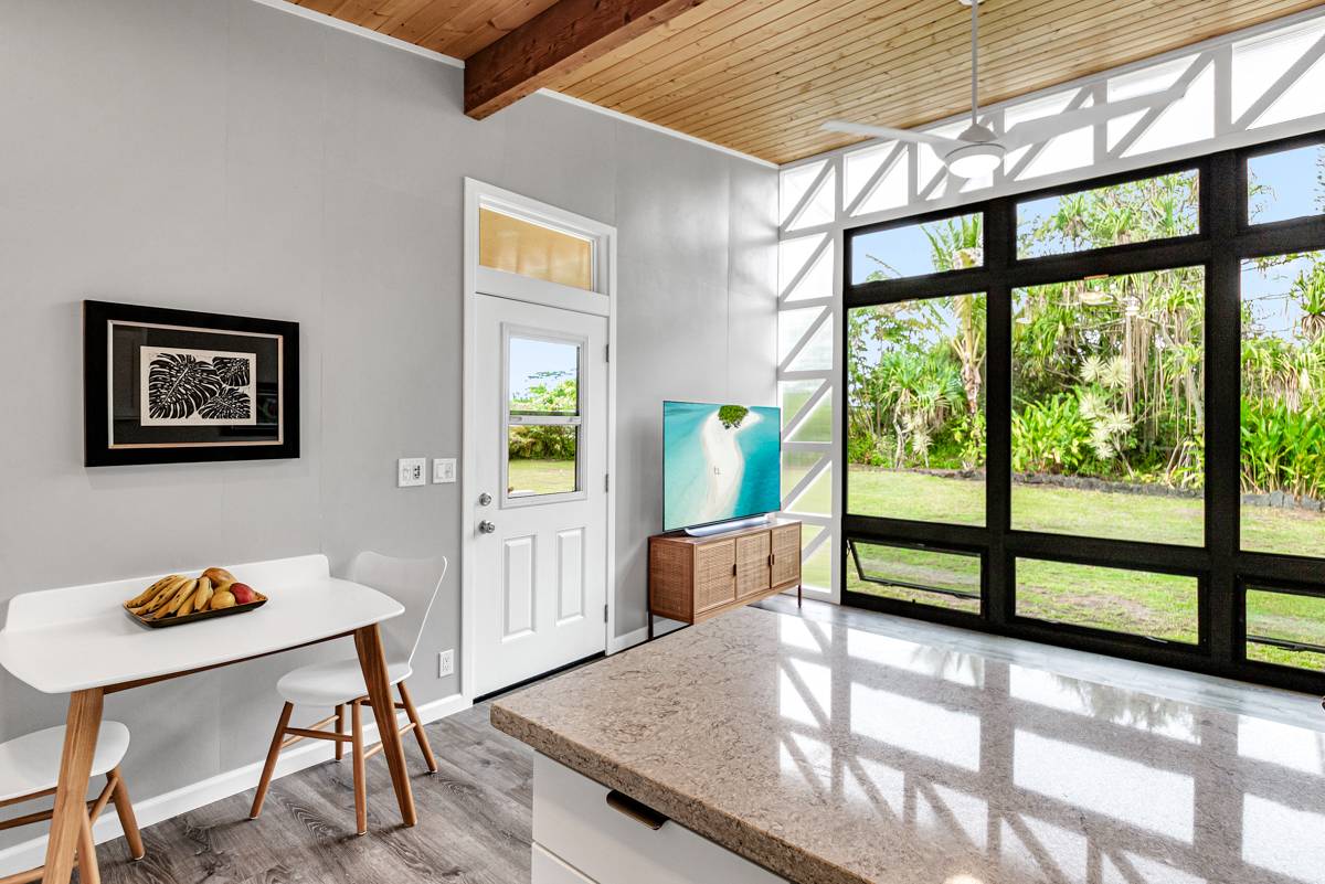 Keaau, HI 96749,15-1892 10TH AVE