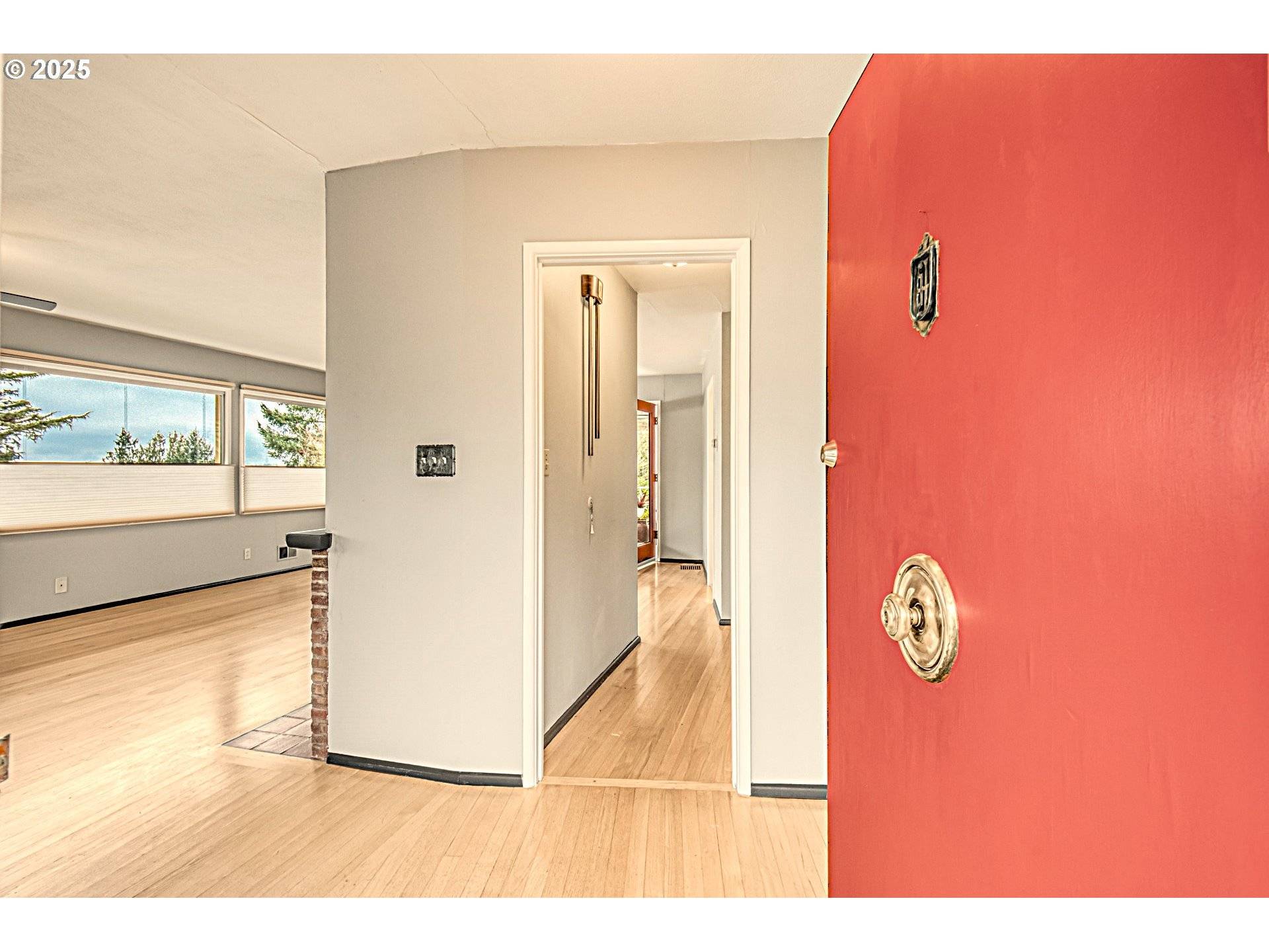 Portland, OR 97215,472 SE 72ND AVE