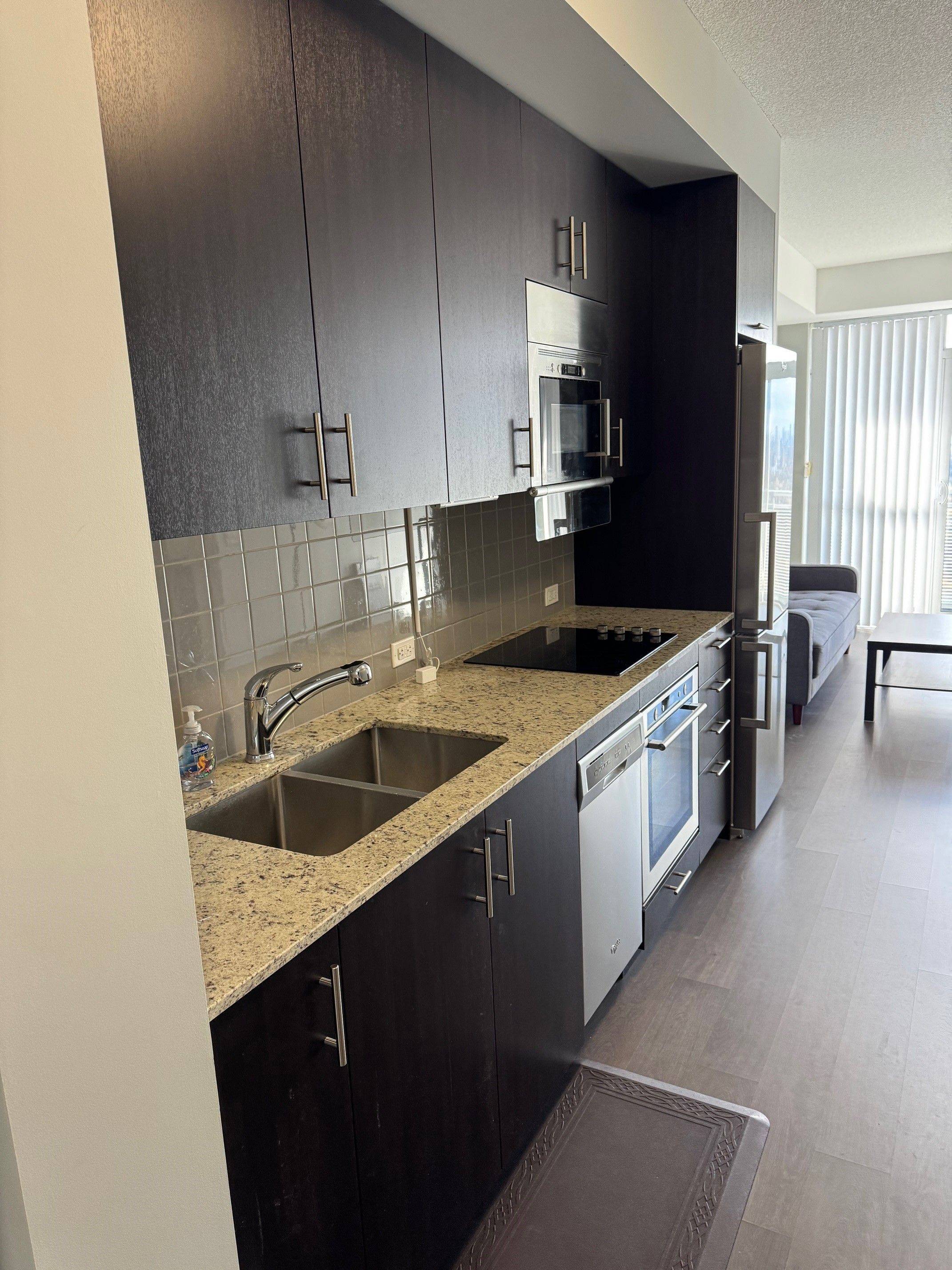 Toronto E07, ON M1S 0L3,255 Village Green SQ #3307