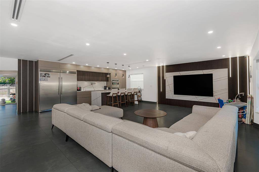 Hollywood, FL 33021,5300 Garfield St