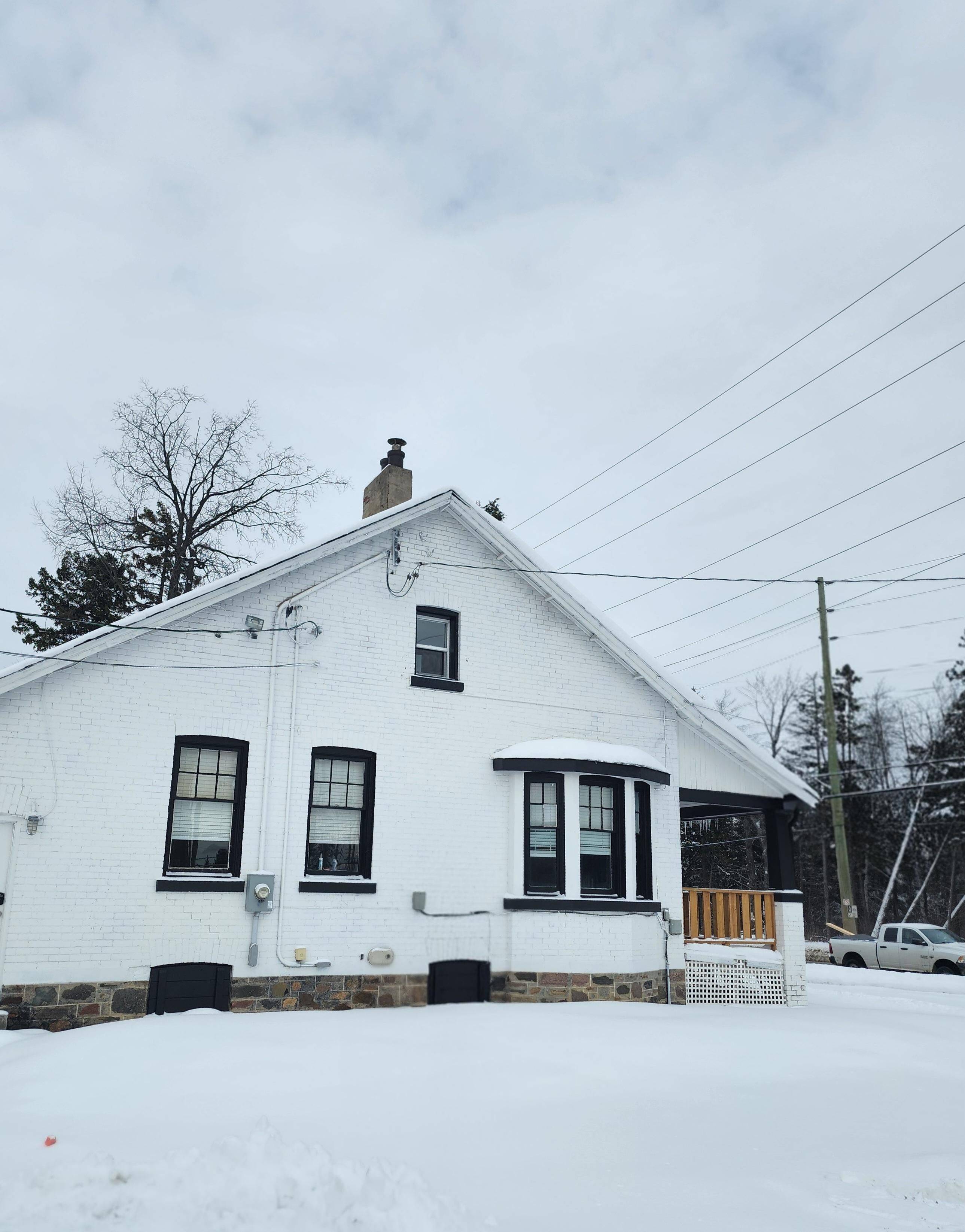 Barrie, ON L4N 9V4,54 Ferndale DR N