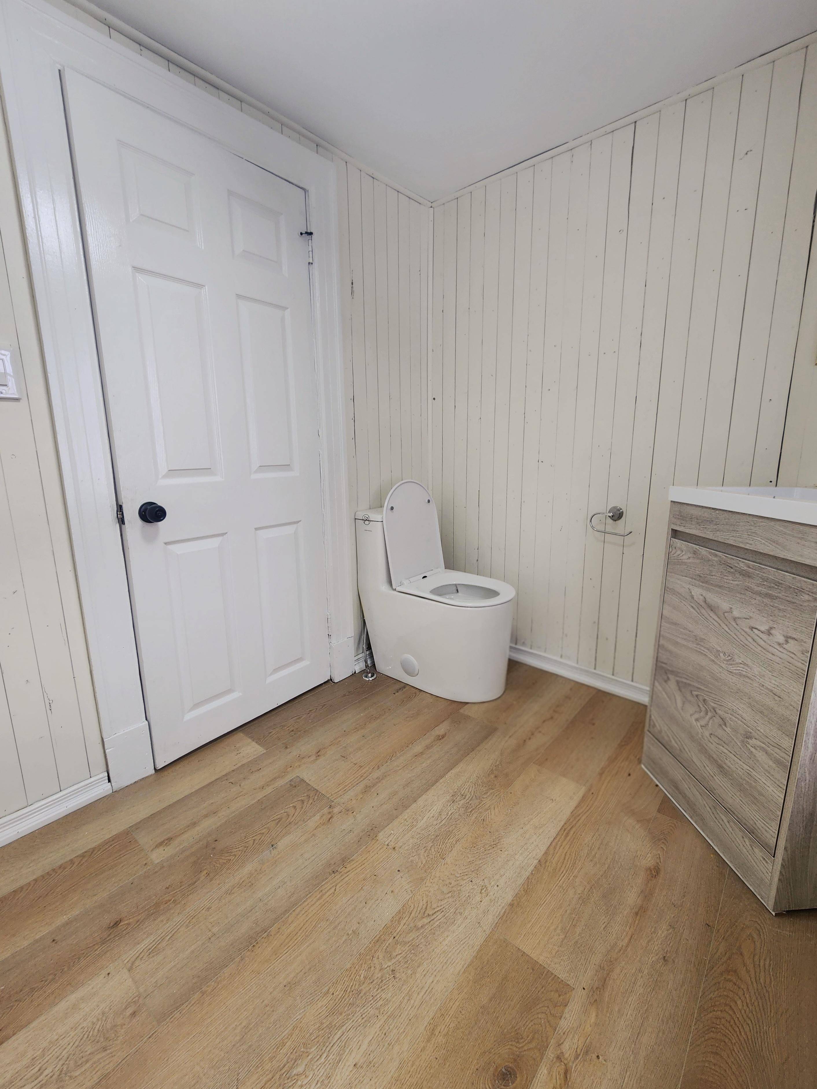 Barrie, ON L4N 9V4,54 Ferndale DR N