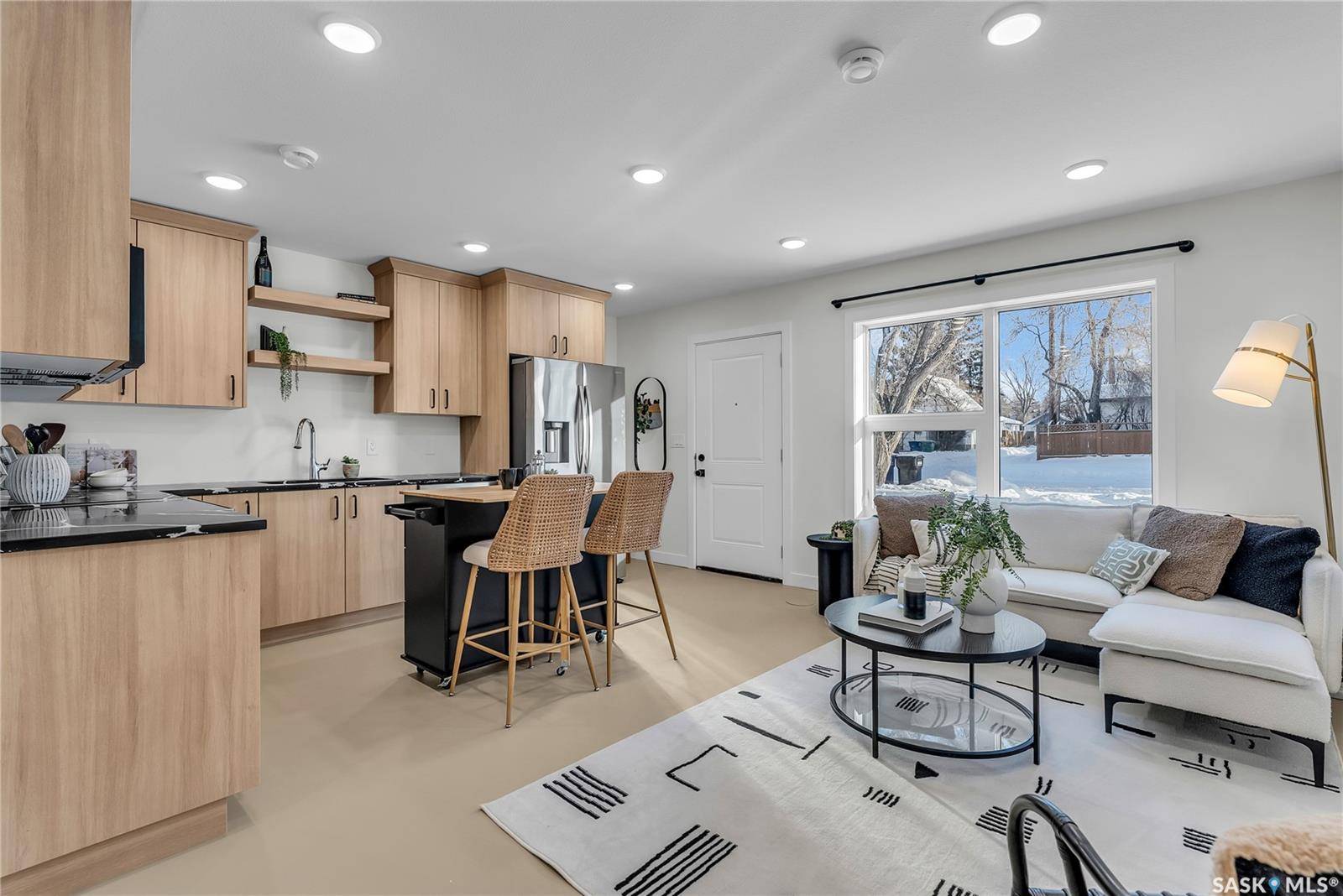 Saskatoon, SK S7M 2V4,804 Weldon AVENUE