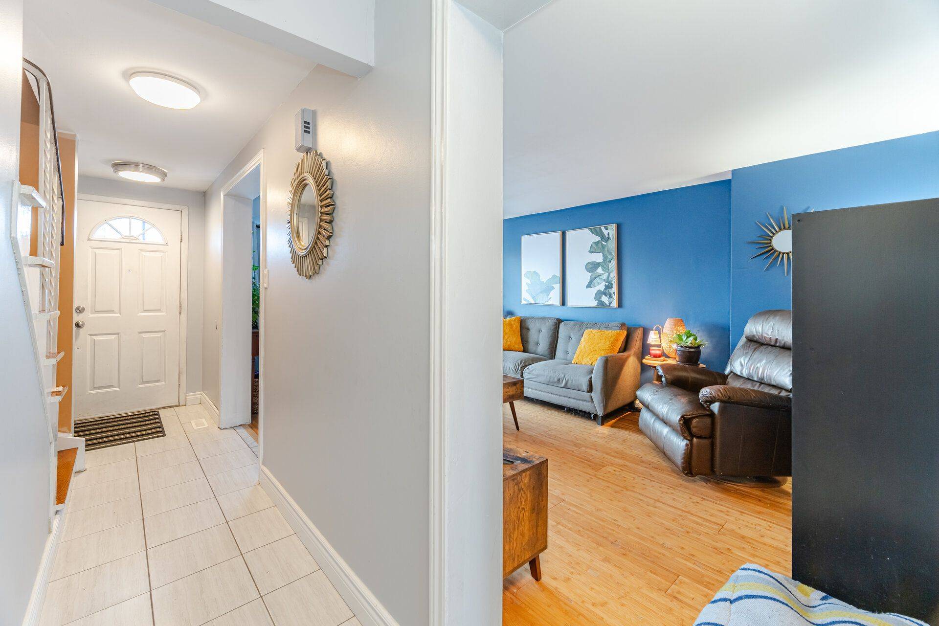 Mississauga, ON L4T 3H6,7695 Priory CRES