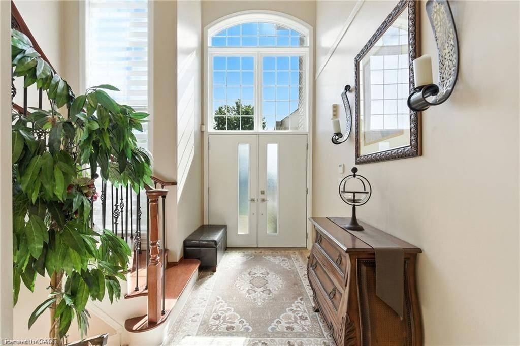 Hamilton, ON L0R 1P0,11 Silverspring CRES