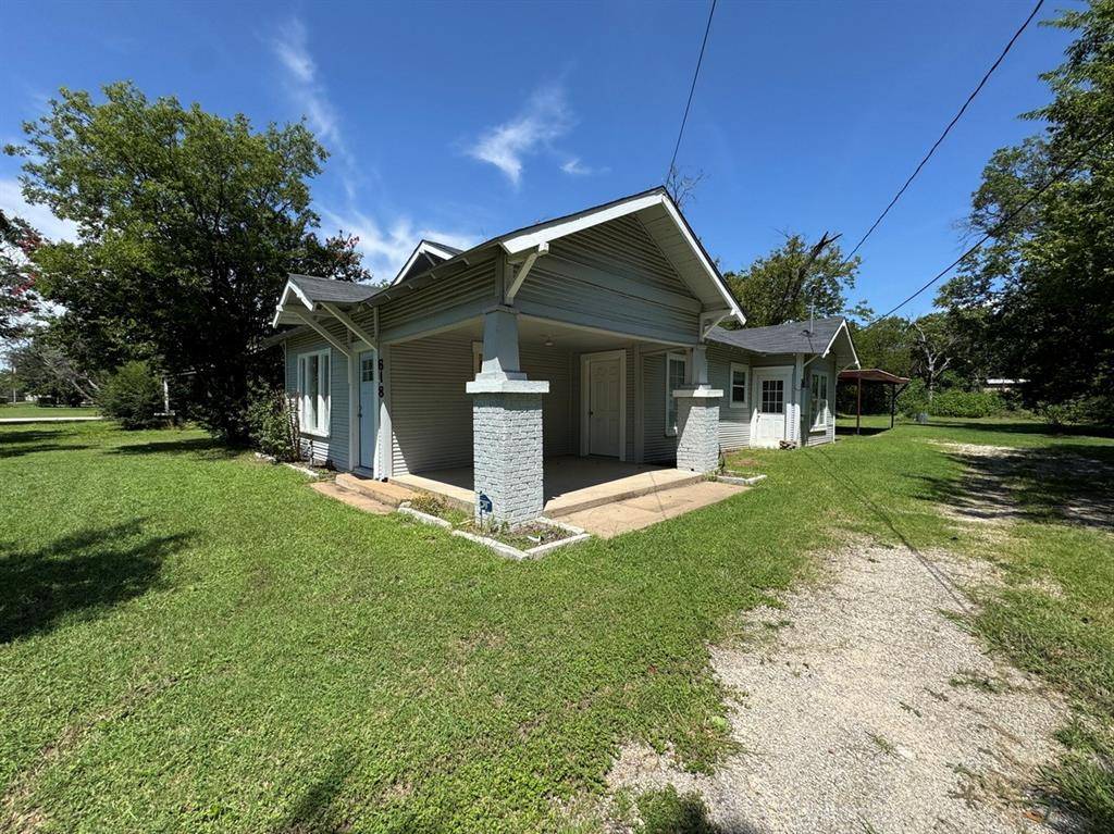 Cleburne, TX 76033,618 Woodard Avenue