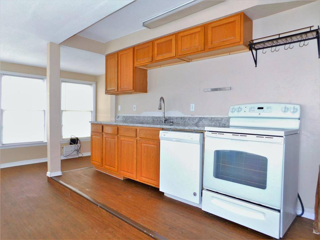 Denton, TX 76201,216 Maple Street #2