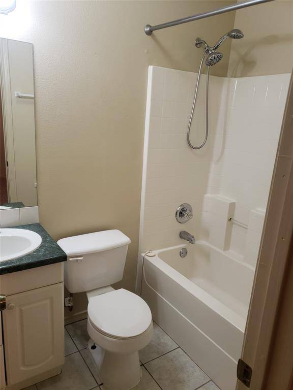 Joshua, TX 76058,112 Honey Bee Drive #114