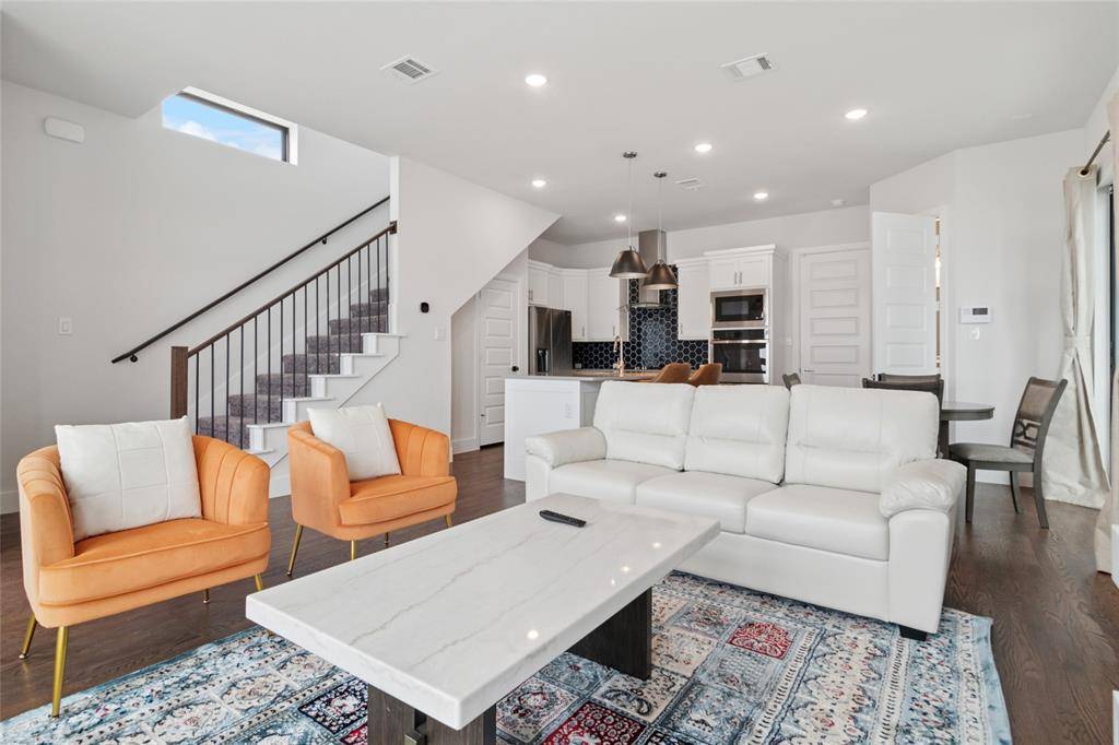 Rowlett, TX 75088,528 Secretariat Drive