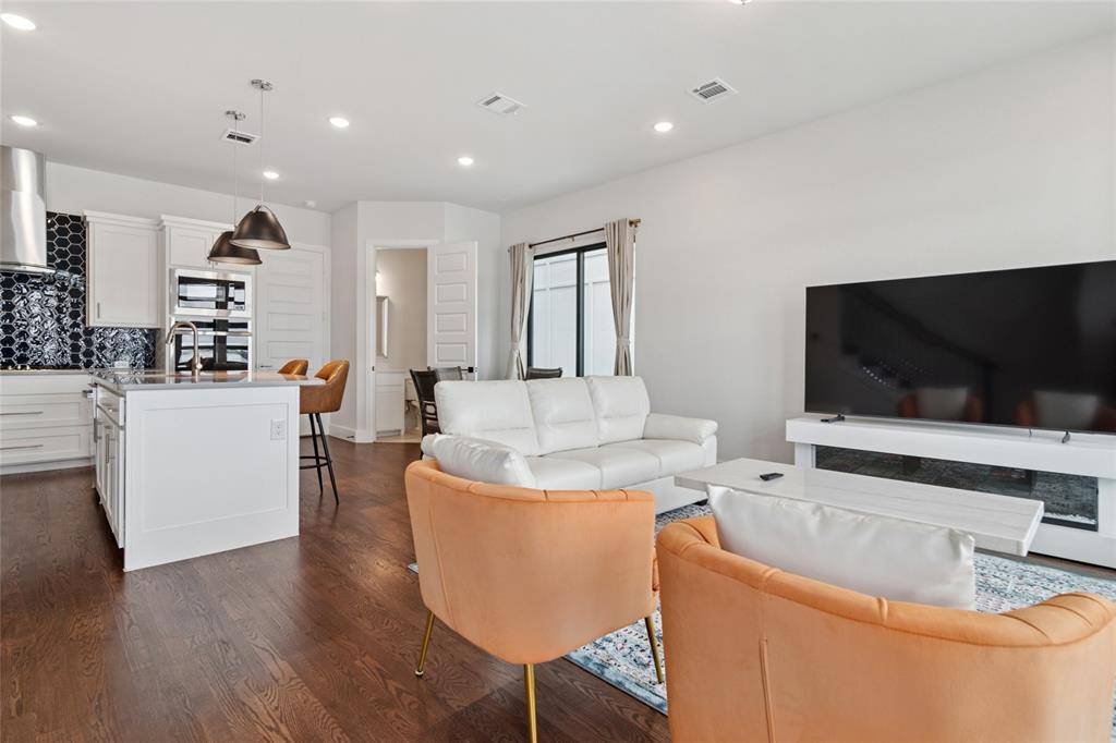 Rowlett, TX 75088,528 Secretariat Drive