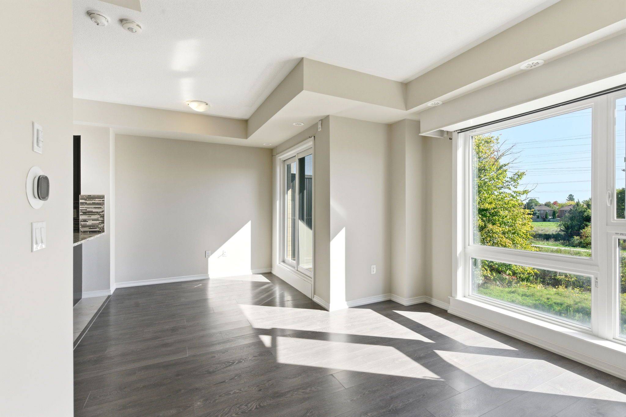 Toronto E11, ON M1B 0E4,515 Kingbird GRV #365