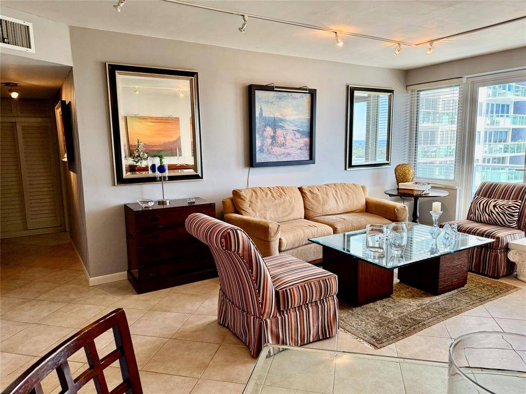 Fort Lauderdale, FL 33308,3233 NE 34th St #914