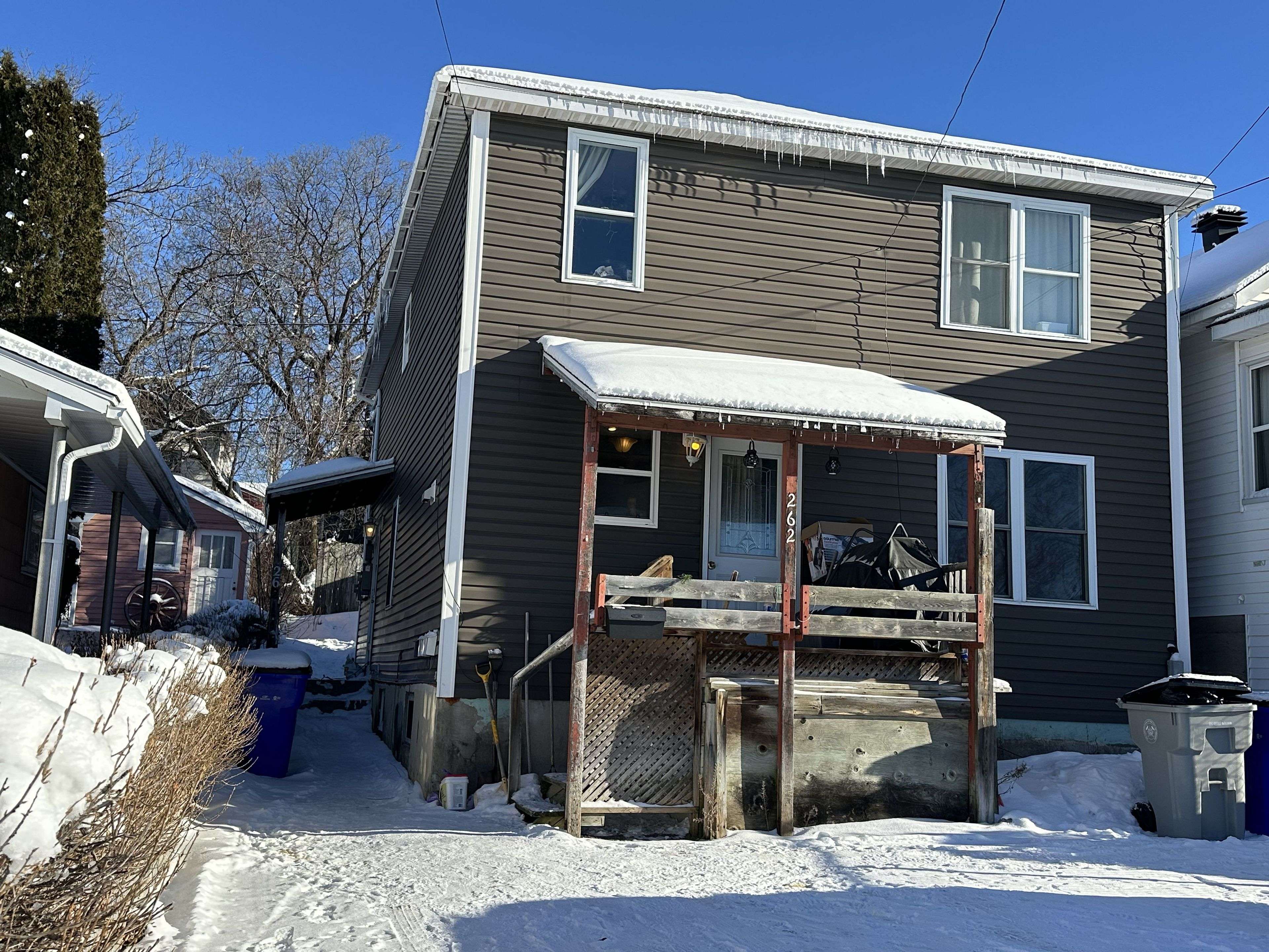 Timmins, ON P4N 6R2,262 - 264 Tamarack ST