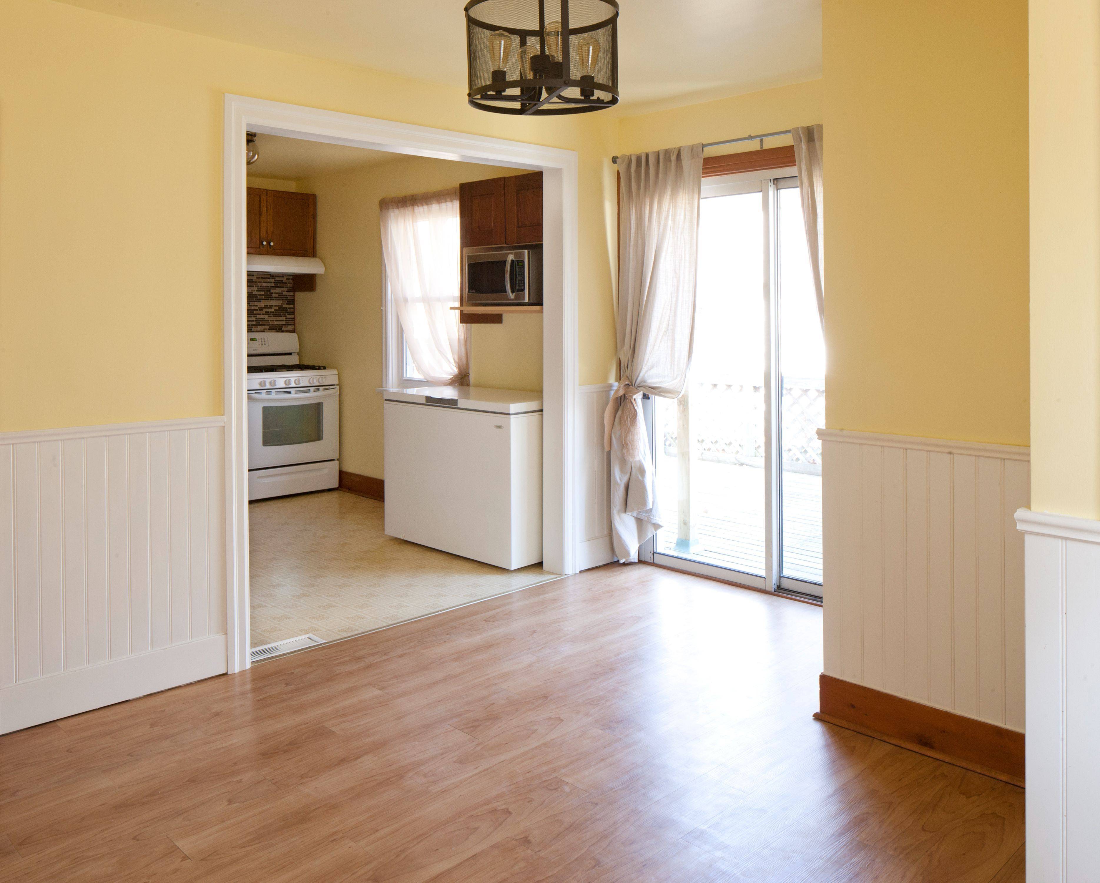 Toronto W04, ON M9N 1B4,40 Lippincott ST W