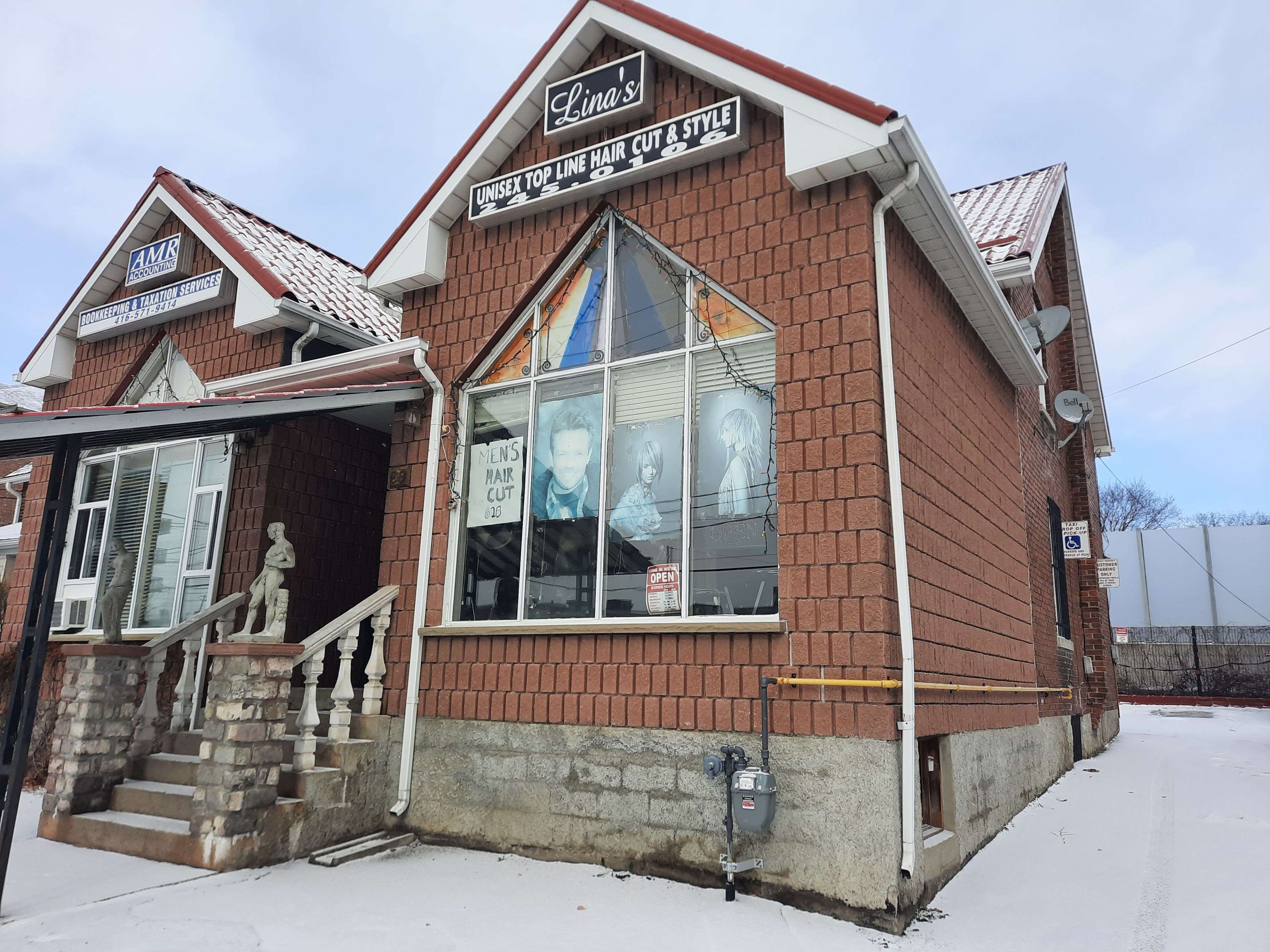 Toronto W04, ON M9N 2B2,39 South Station ST #Main Floor