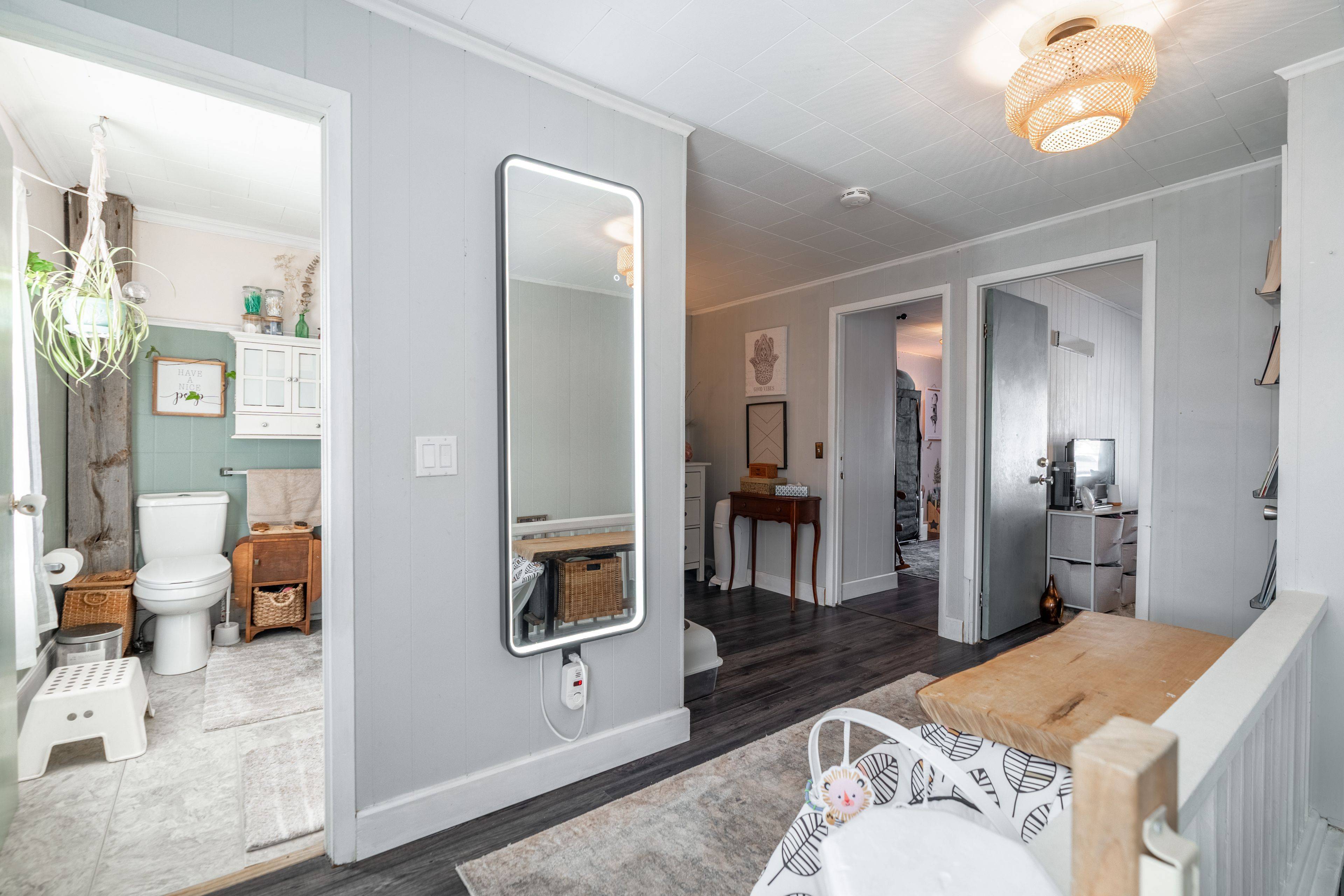 Haldimand, ON N0A 1E0,18 King ST #A&B