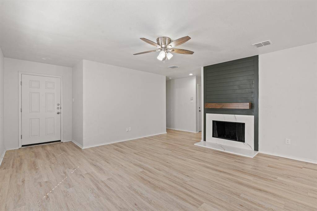 Crowley, TX 76036,1129 Cottonwood Drive