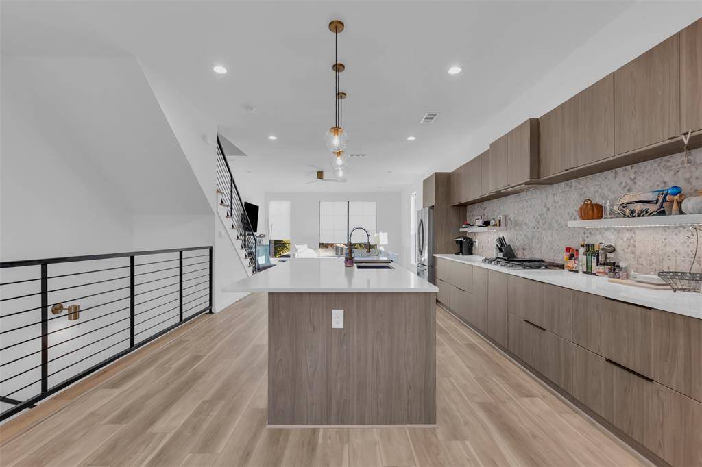 Dallas, TX 75219,2339 Hondo Avenue