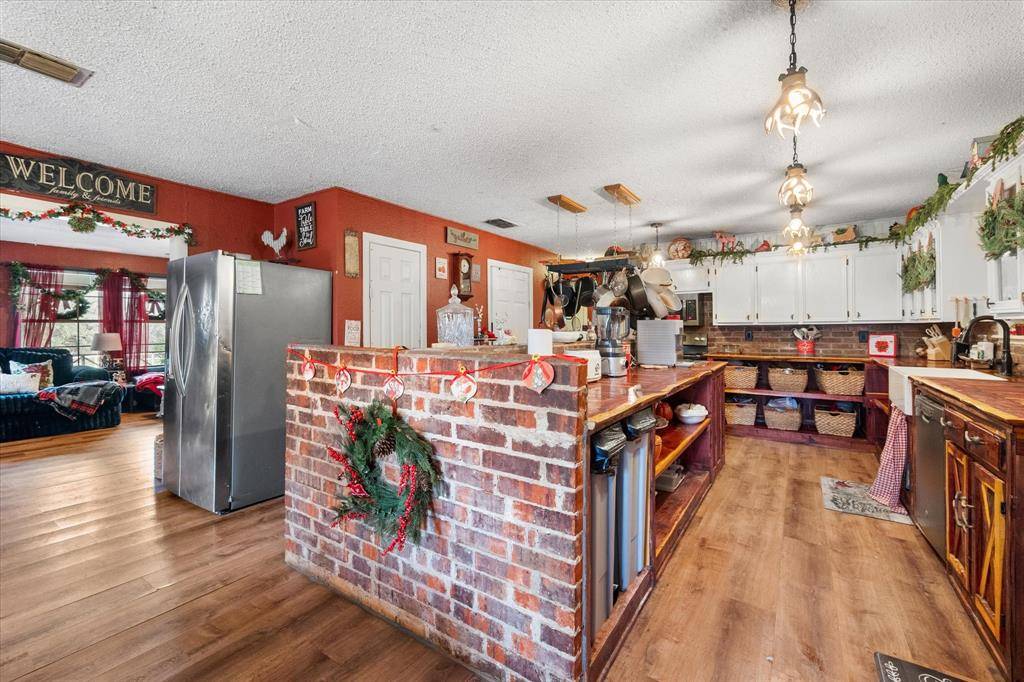 Corsicana, TX 75109,856 County Road 3048d