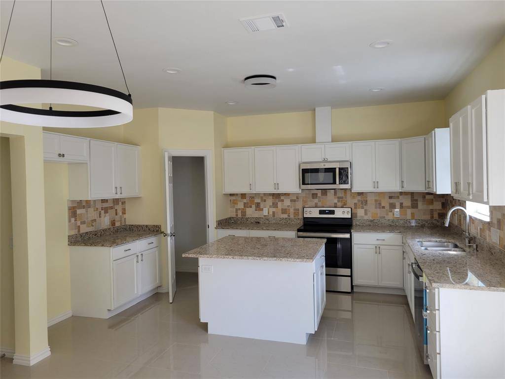 Dallas, TX 75210,4714 Frank