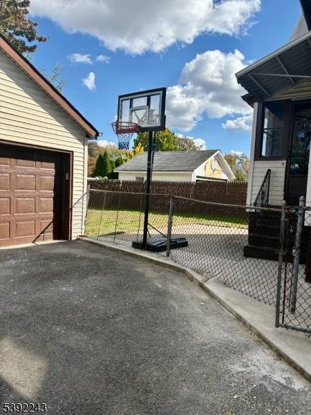 Paterson City, NJ 07502,28 ARLINGTON AVE