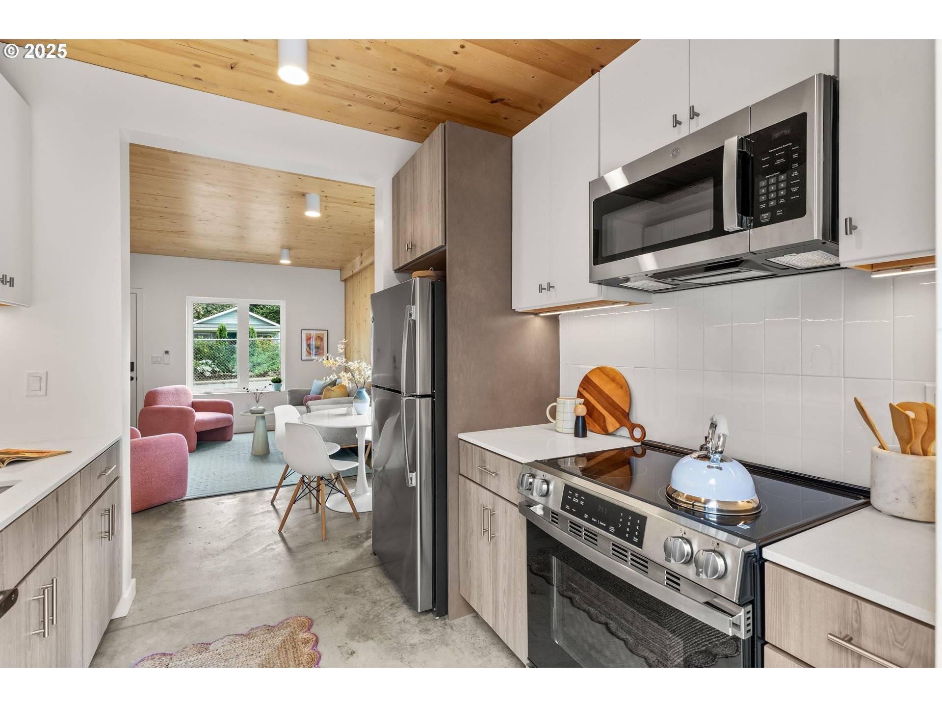 Milwaukie, OR 97222,3738 SE Harvey ST #1