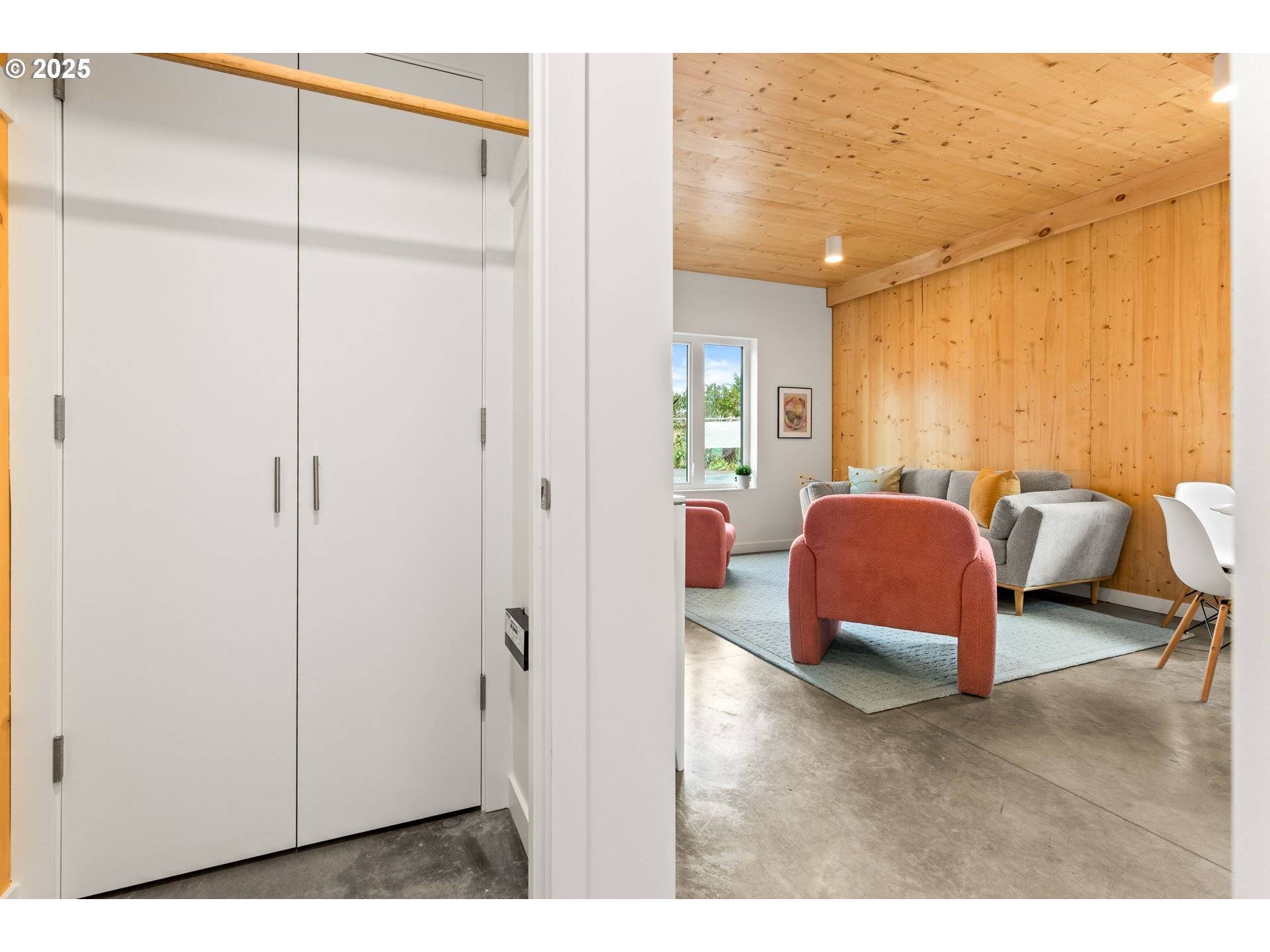 Milwaukie, OR 97222,3738 SE Harvey ST #1